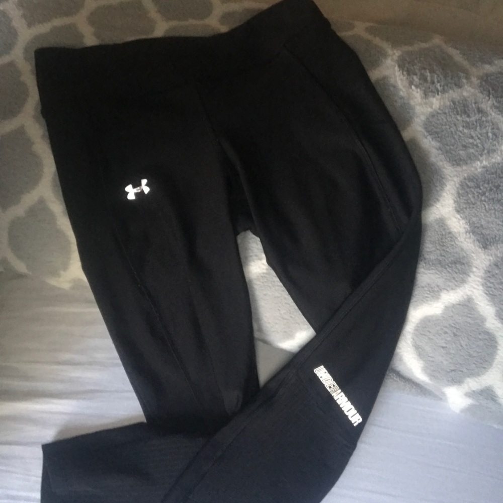 Under Armor spandex Capri workout pants leggings